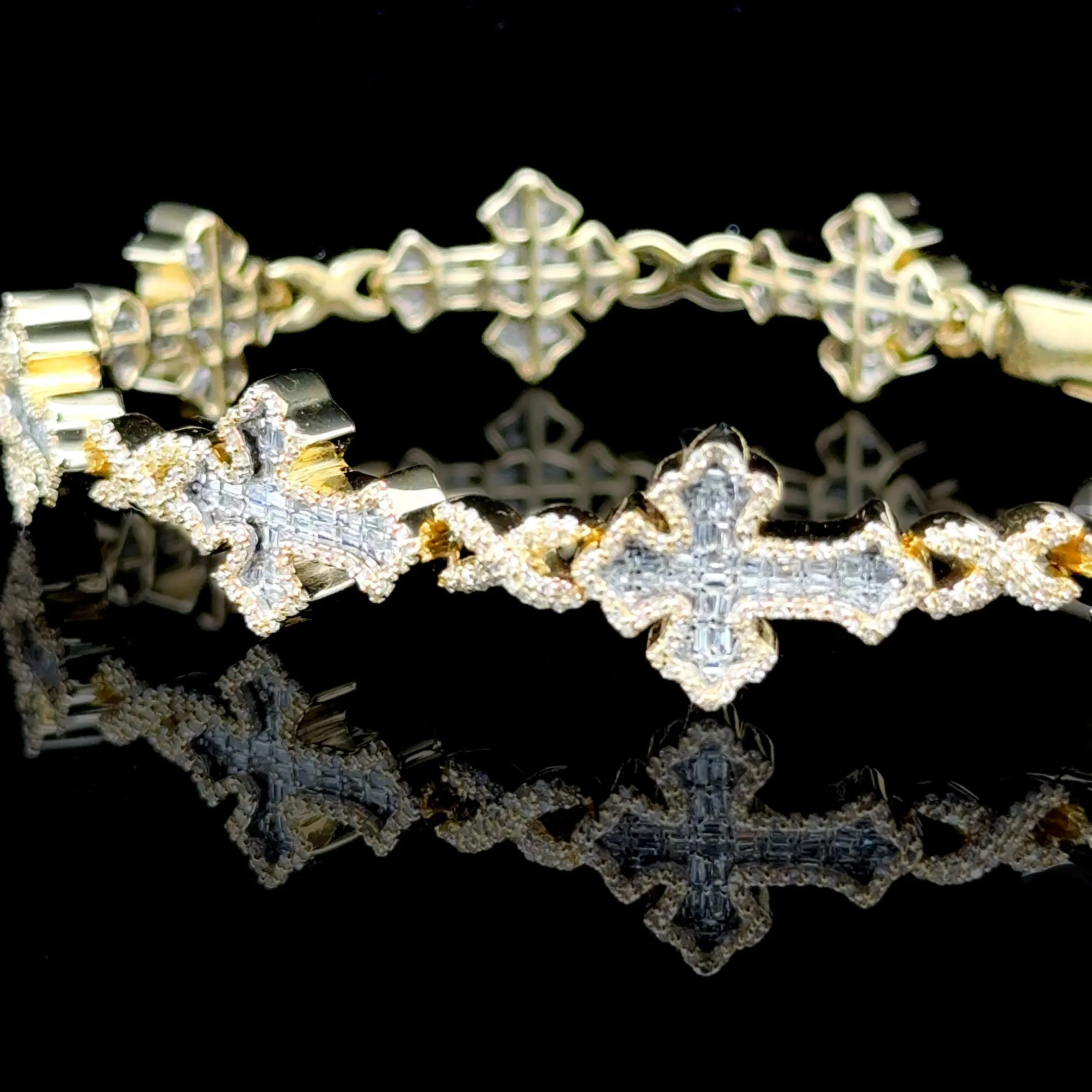 10K Yellow Gold 2.88ct Diamond Cross Bracelet
