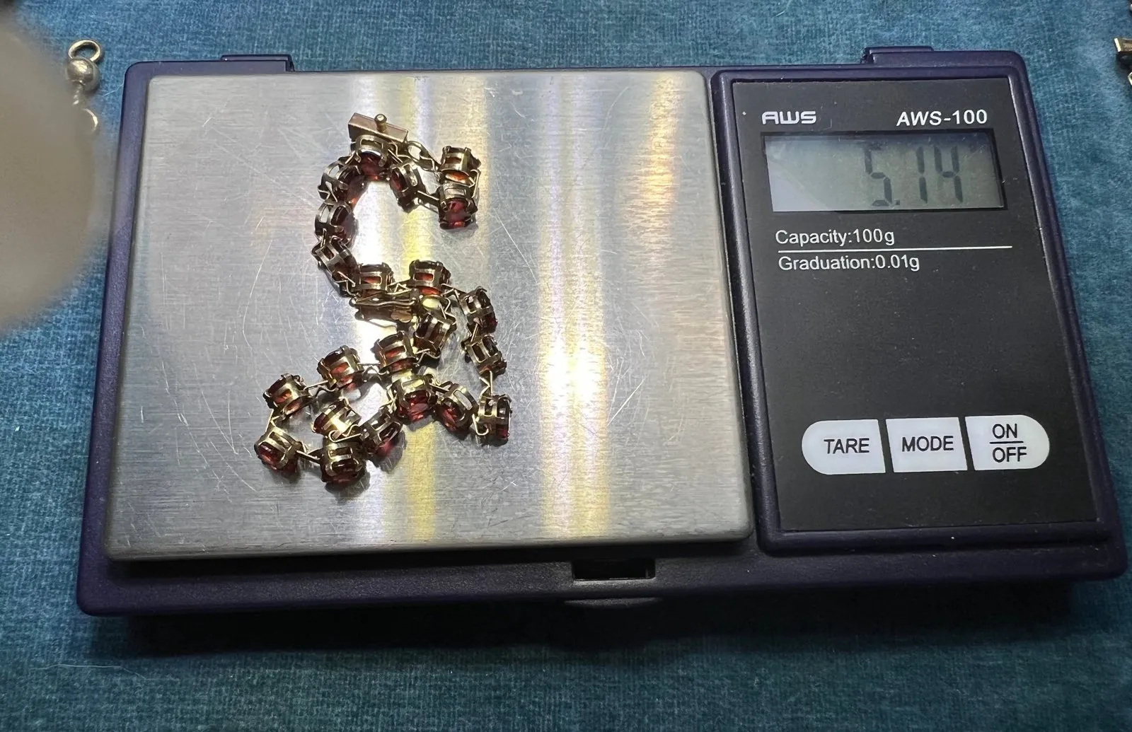 10k Yellow Gold Red Garnet Hearts Bracelet. Safety Clasp