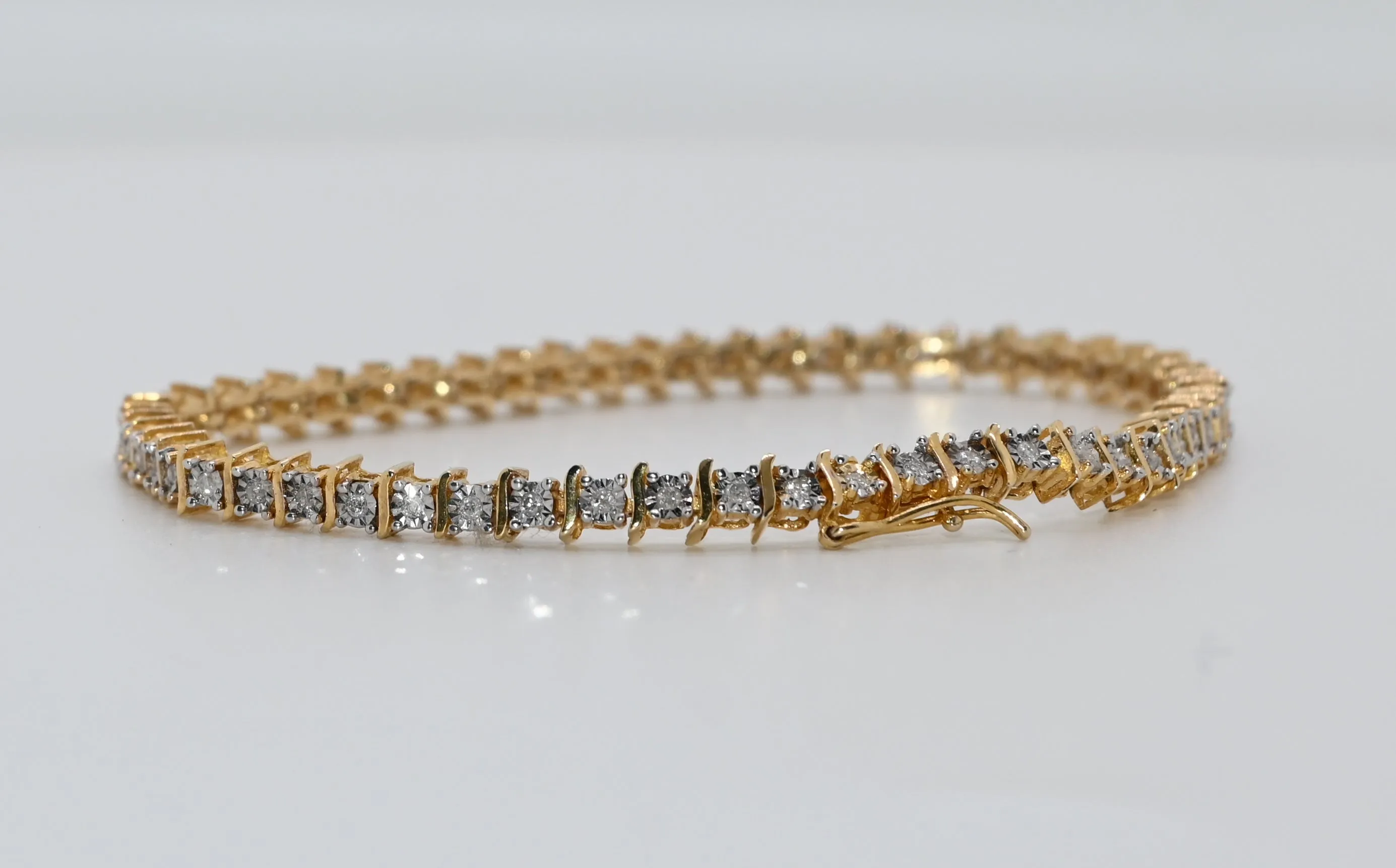 10KT Tennis Bracelet Natural Diamonds