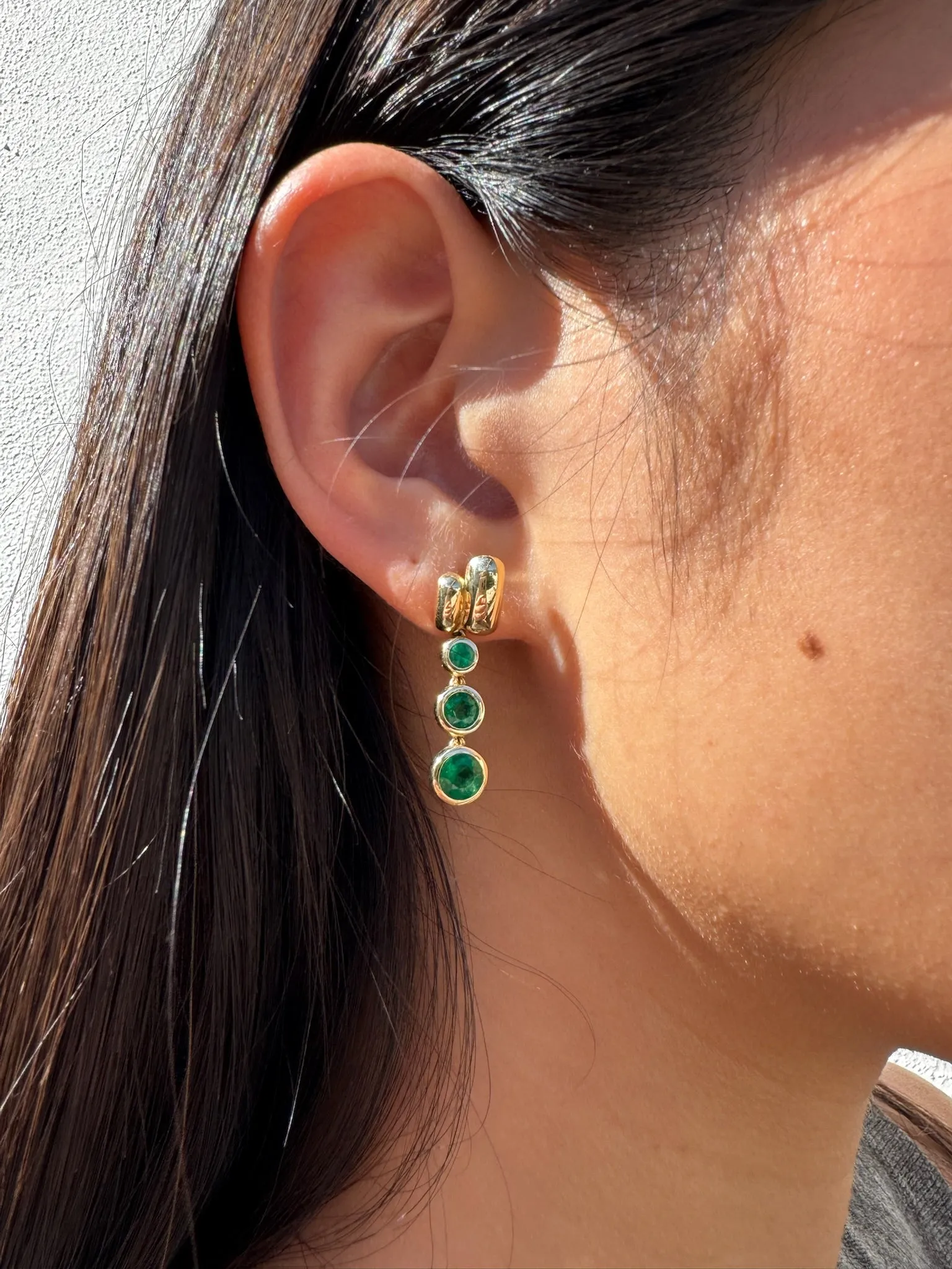 Balloon Magna Drop Earrings Earrings with Emeralds