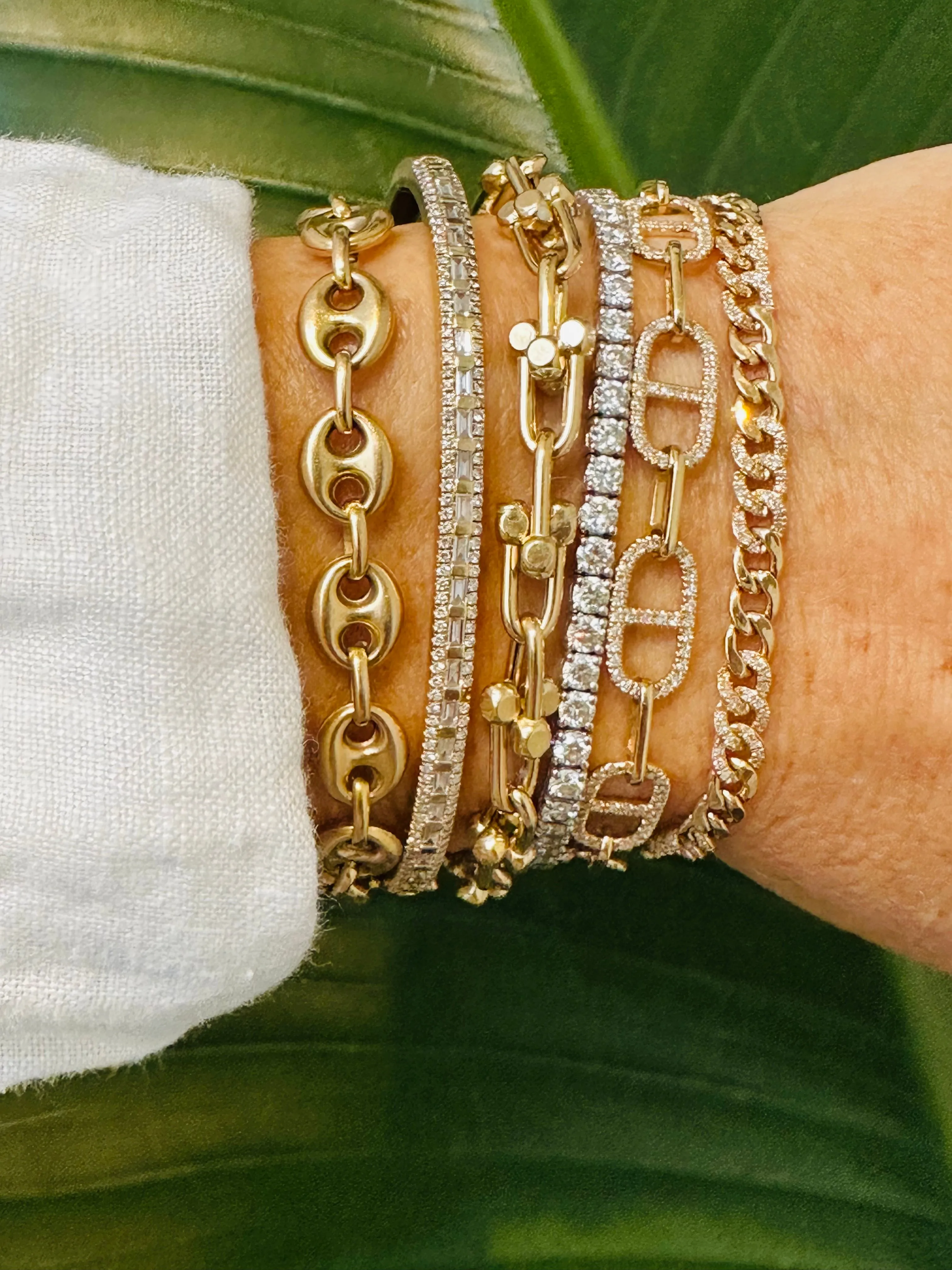 DIAMOND ALTERNATING CUBAN LINK BRACELET