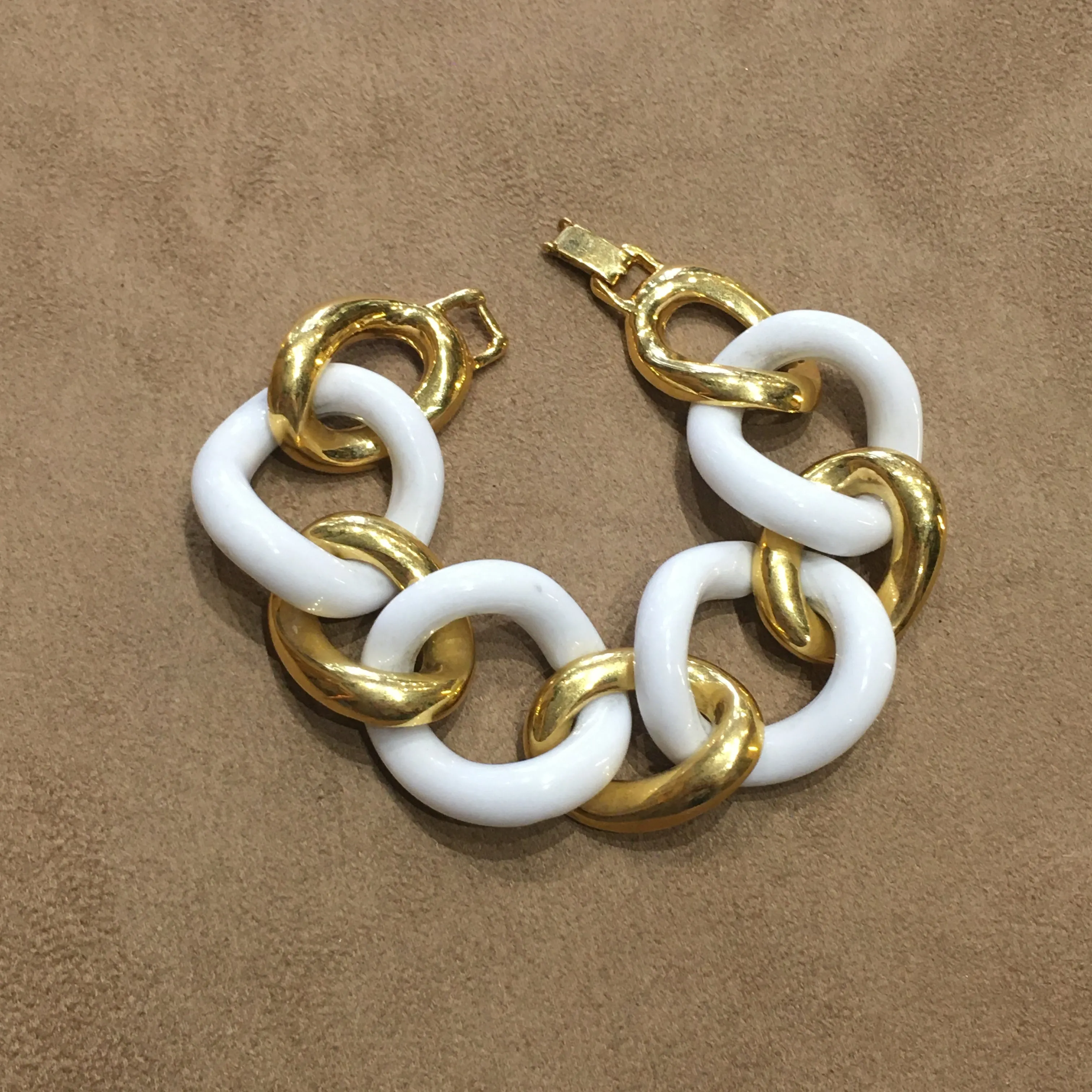 Kenneth Jay Lane Vintage Gold Plated White Acrylic Chain Bracelet Signed