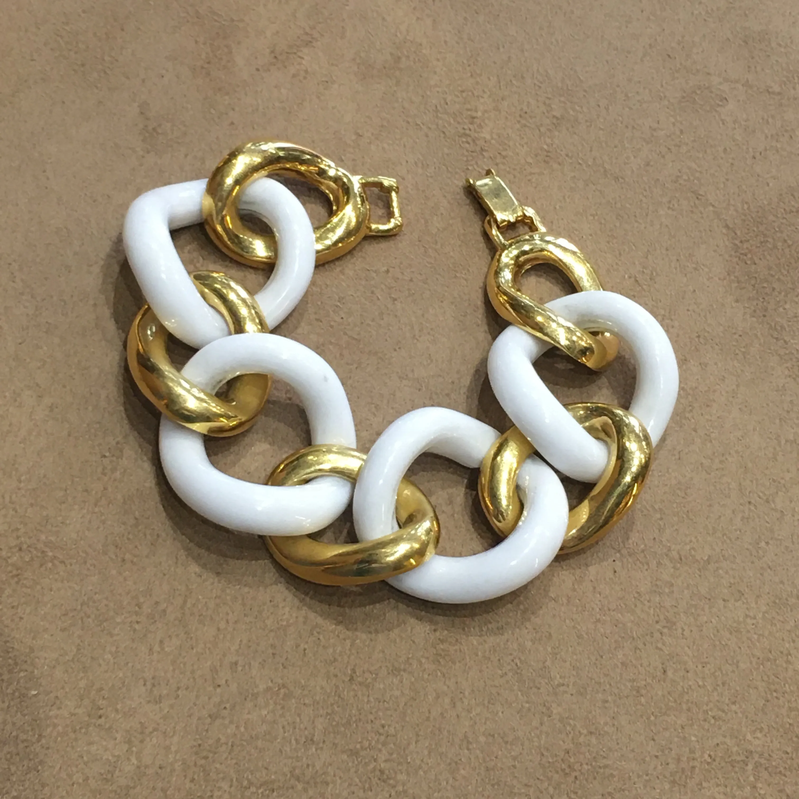 Kenneth Jay Lane Vintage Gold Plated White Acrylic Chain Bracelet Signed