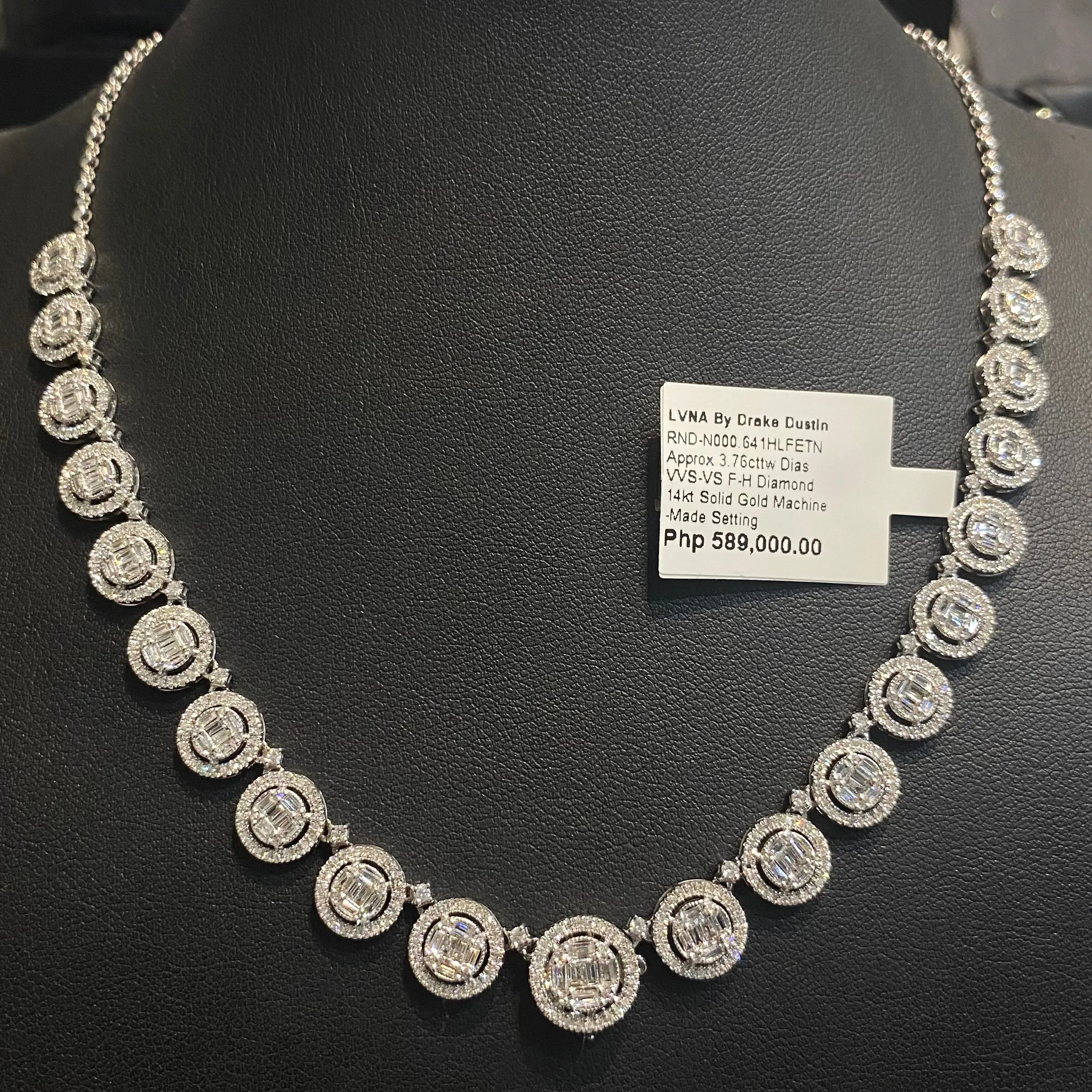 #LVNA2024 | Half Eternity Round Station Cluster Diamond Necklace 14kt
