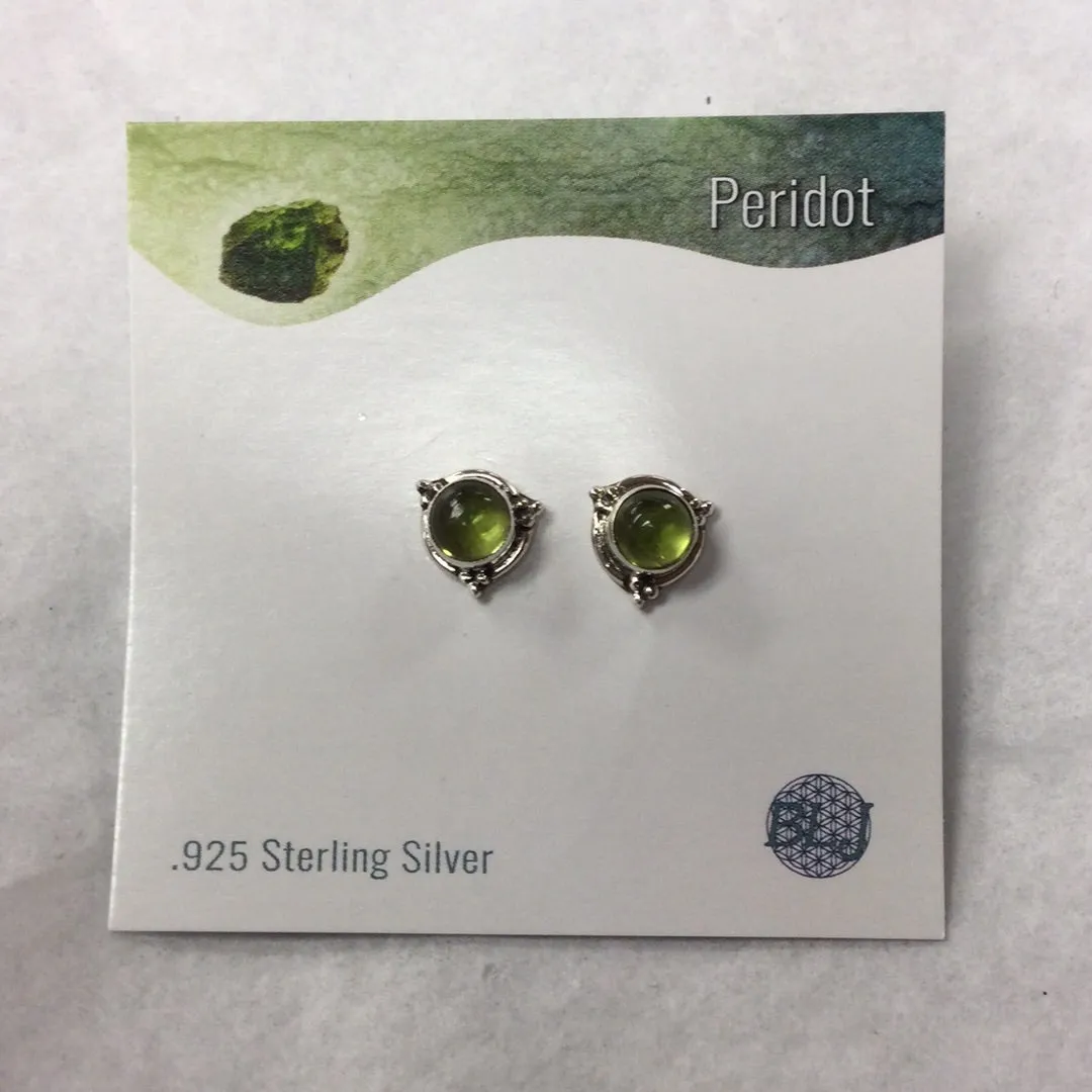 Peridot Stud Earring with Small Ornamental Detail