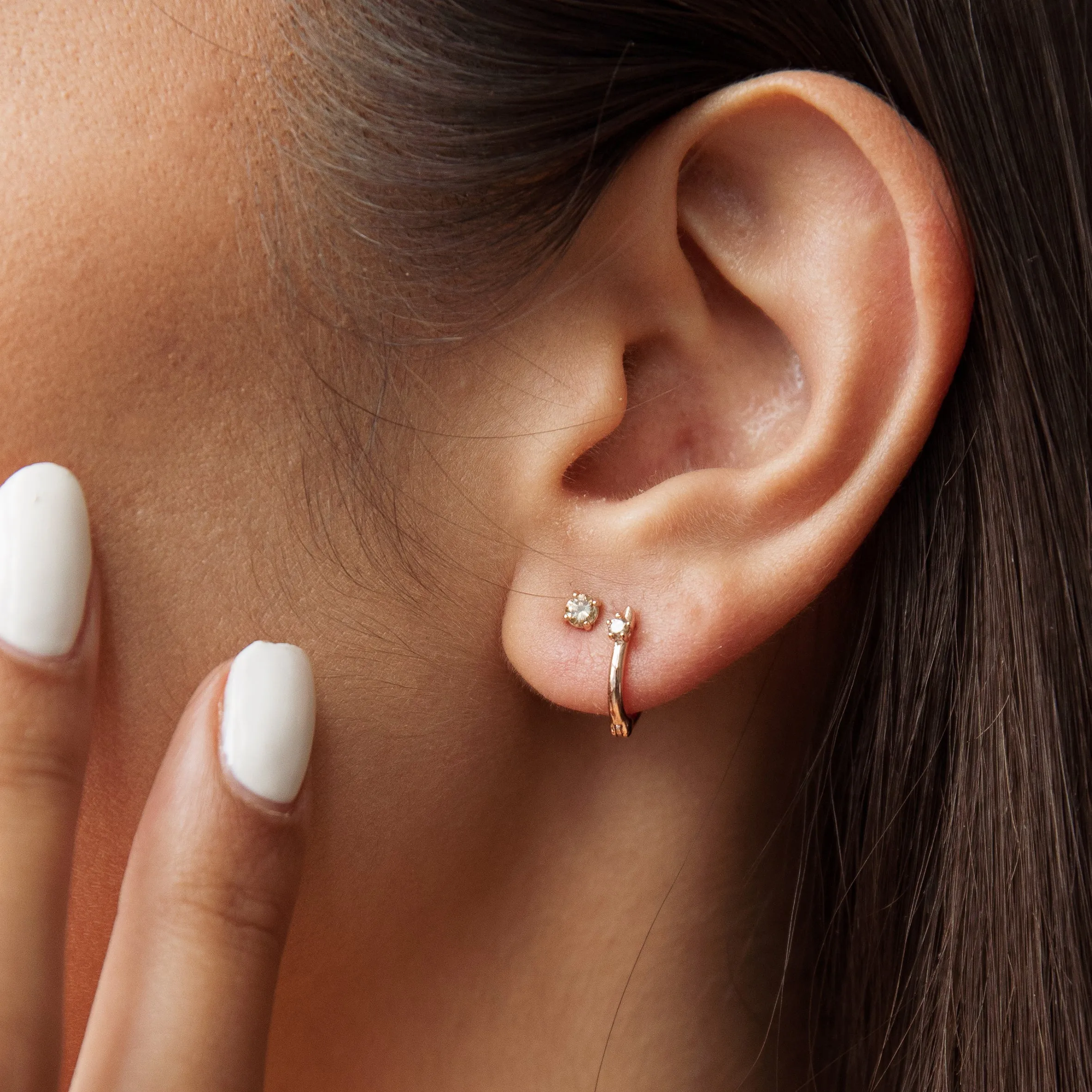 Petite dreamer sleeper Earring (single) - 14K/ 18K Gold