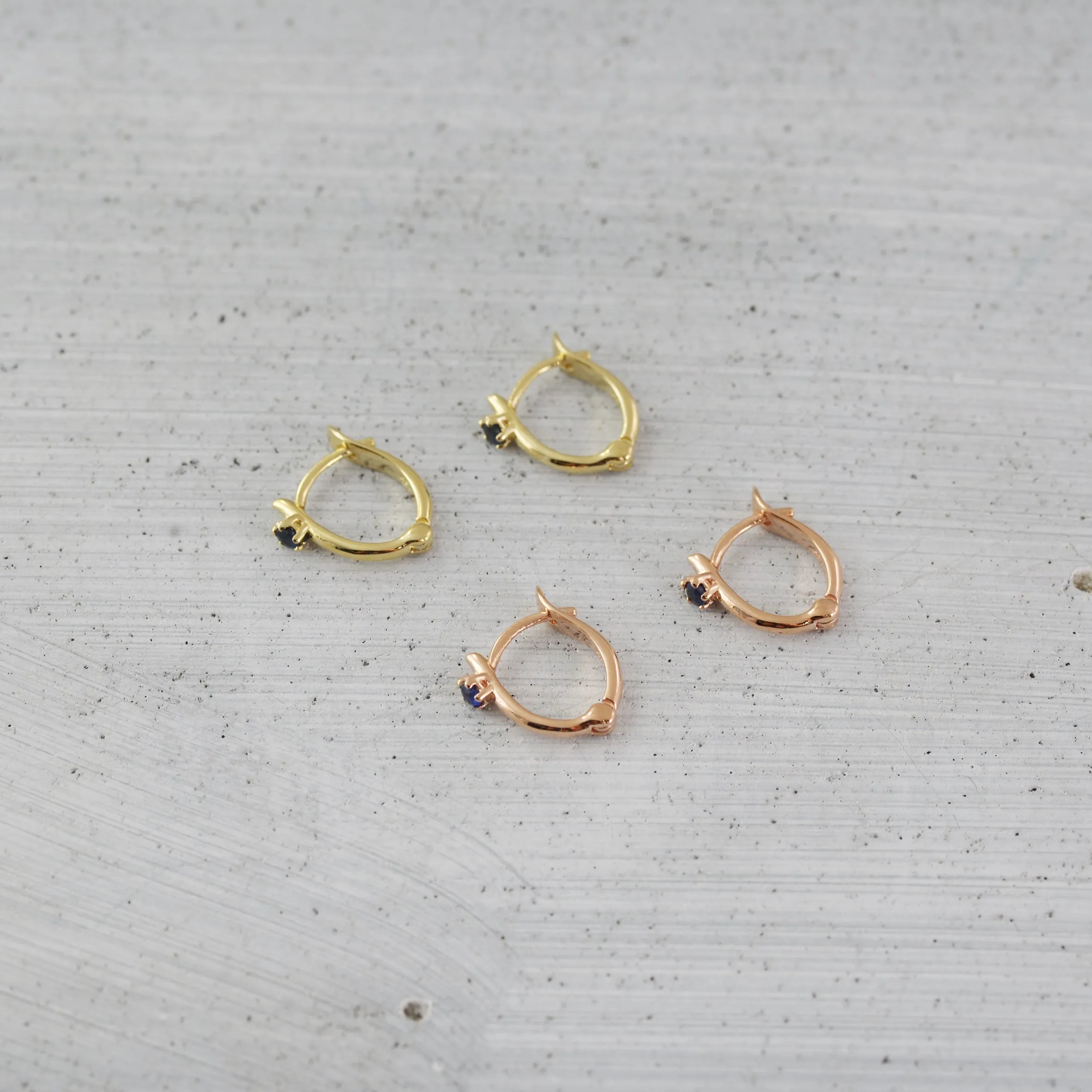 Petite dreamer sleeper Earring (single) - 14K/ 18K Gold