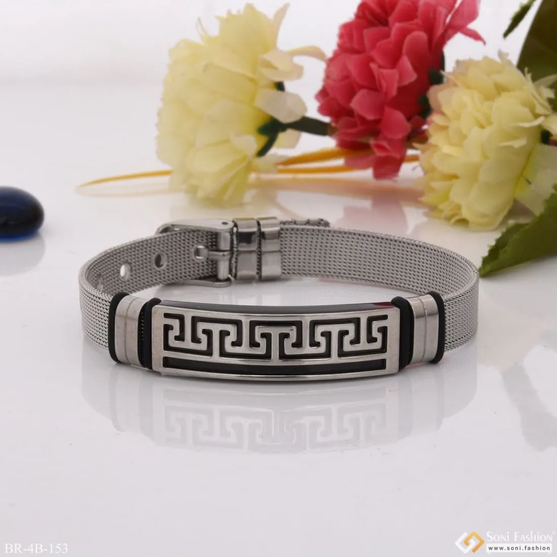 Silver Unique Design Premium-Grade Quality Bracelet for Men - Style B153