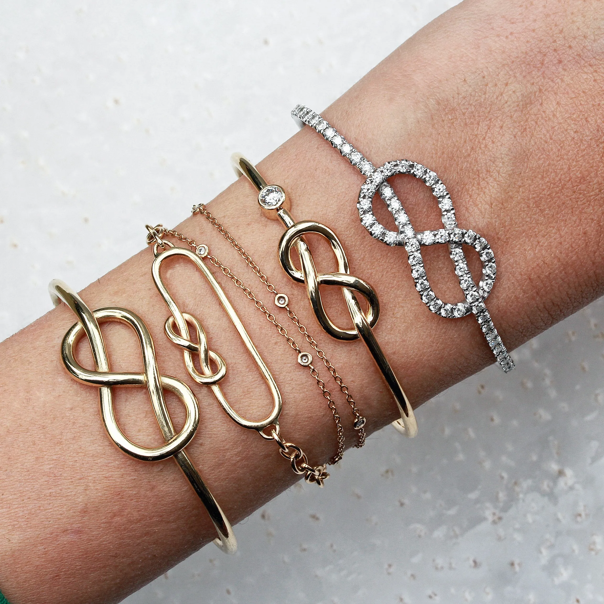 Squircle Infinity Knot gold bracelet