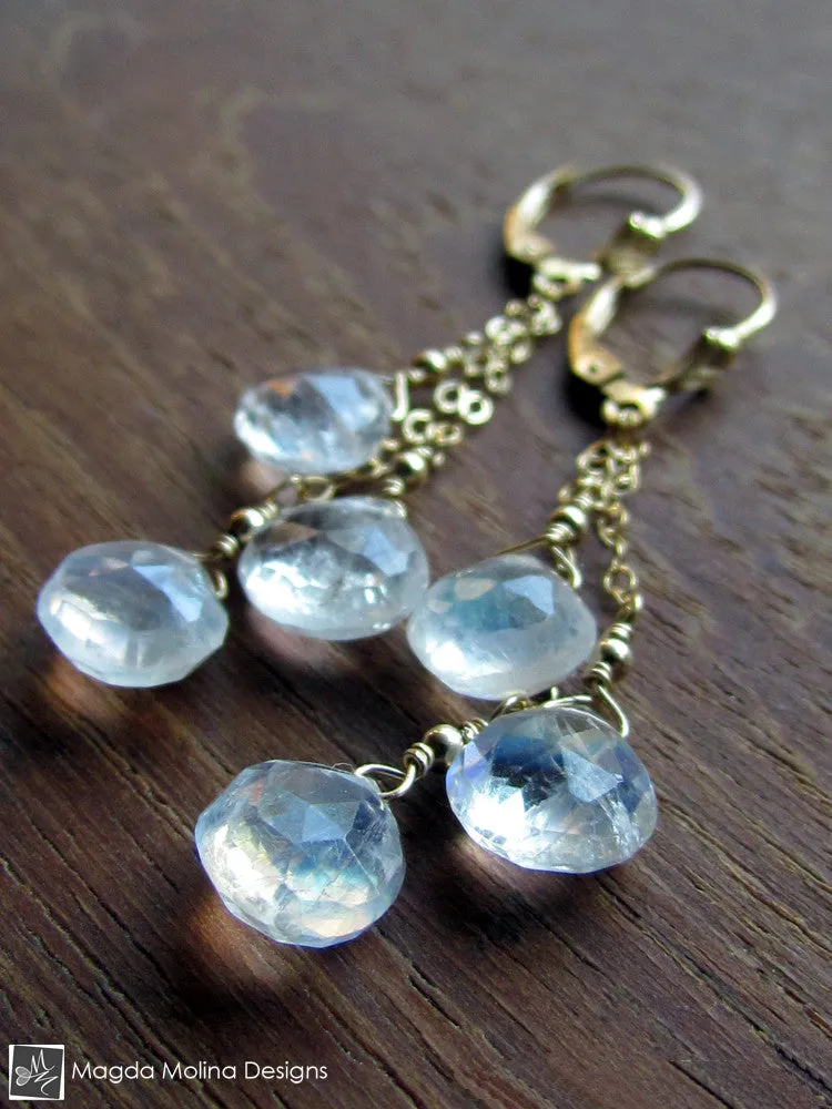 WHOLESALE - The Delicate Gold And Moonstone Dangle Earrings