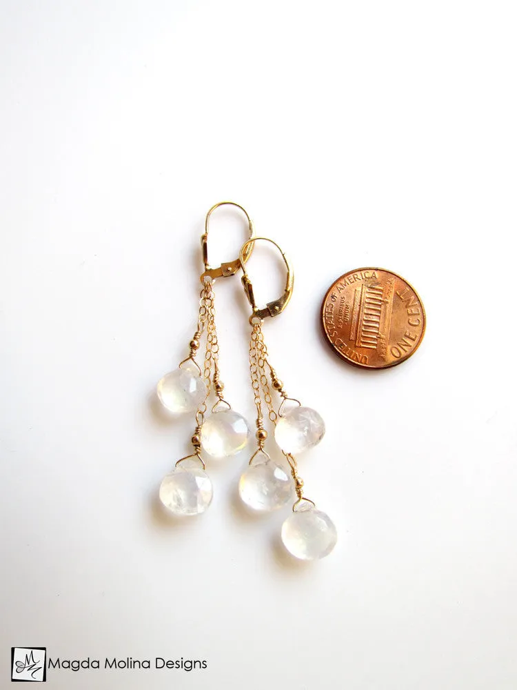 WHOLESALE - The Delicate Gold And Moonstone Dangle Earrings