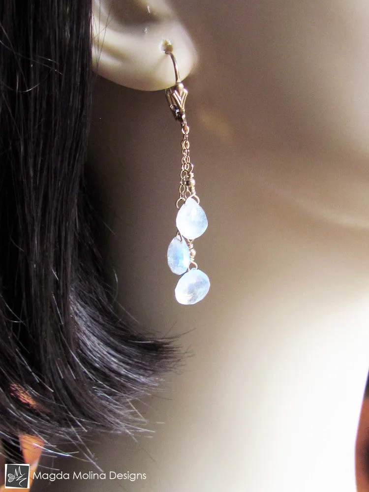WHOLESALE - The Delicate Gold And Moonstone Dangle Earrings