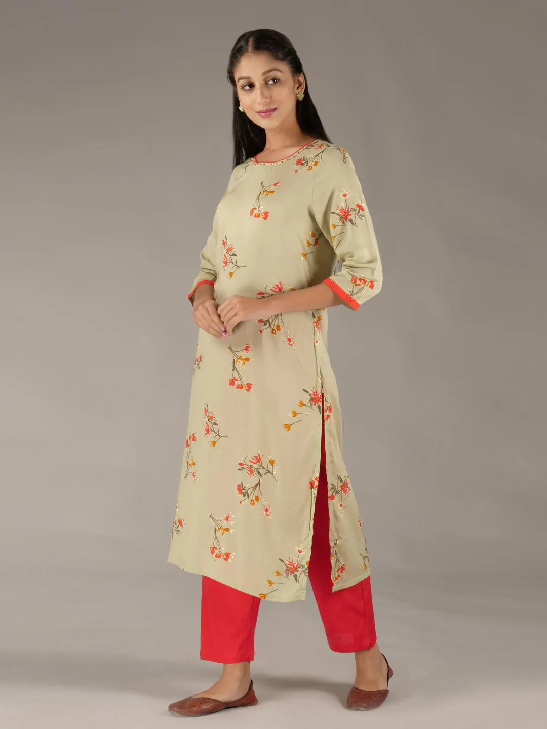 Women Green Rayon Floral Kurta